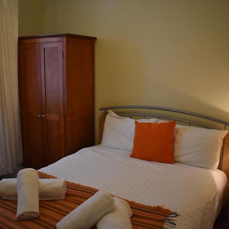 West End Apartment เอดินบะระ ภายนอก รูปภาพ